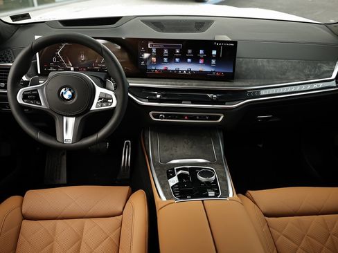 New 2026 BMW X7 xDrive40i w/ M Sport Package image 27