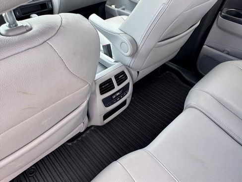 Used 2018 Honda Pilot EX-L image 12