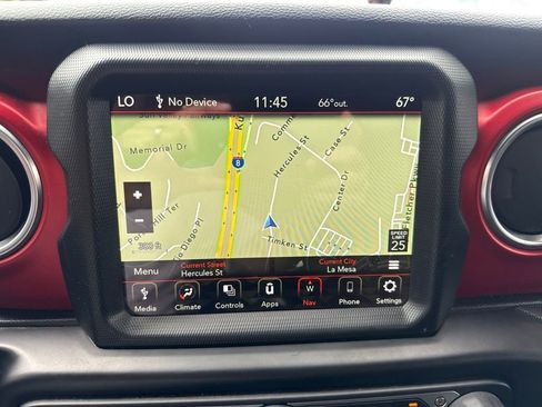 Certified 2021 Jeep Gladiator Rubicon AWD/4WD image 20