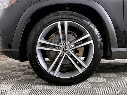 Used 2022 Mercedes-Benz GLE 350 4MATIC w/ Premium Package image 8