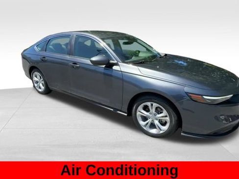 Used 2025 Honda Accord LX image 14