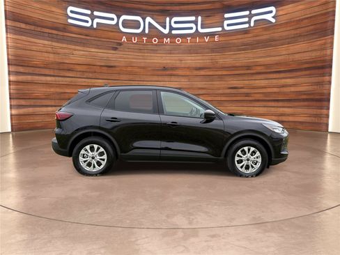 New 2026 Ford Escape Active w/ Cold Weather Package AWD/4WD image 7