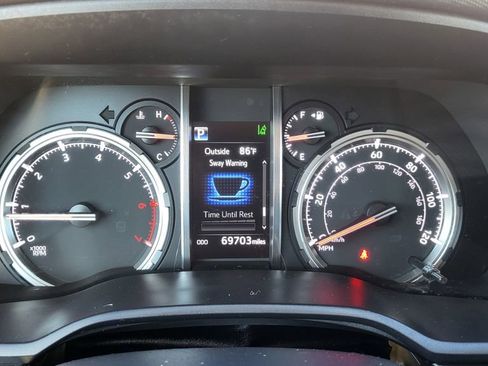 Used 2021 Toyota 4Runner TRD Off-Road image 30