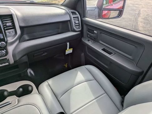 New 2026 RAM 2500 Tradesman AWD/4WD image 17