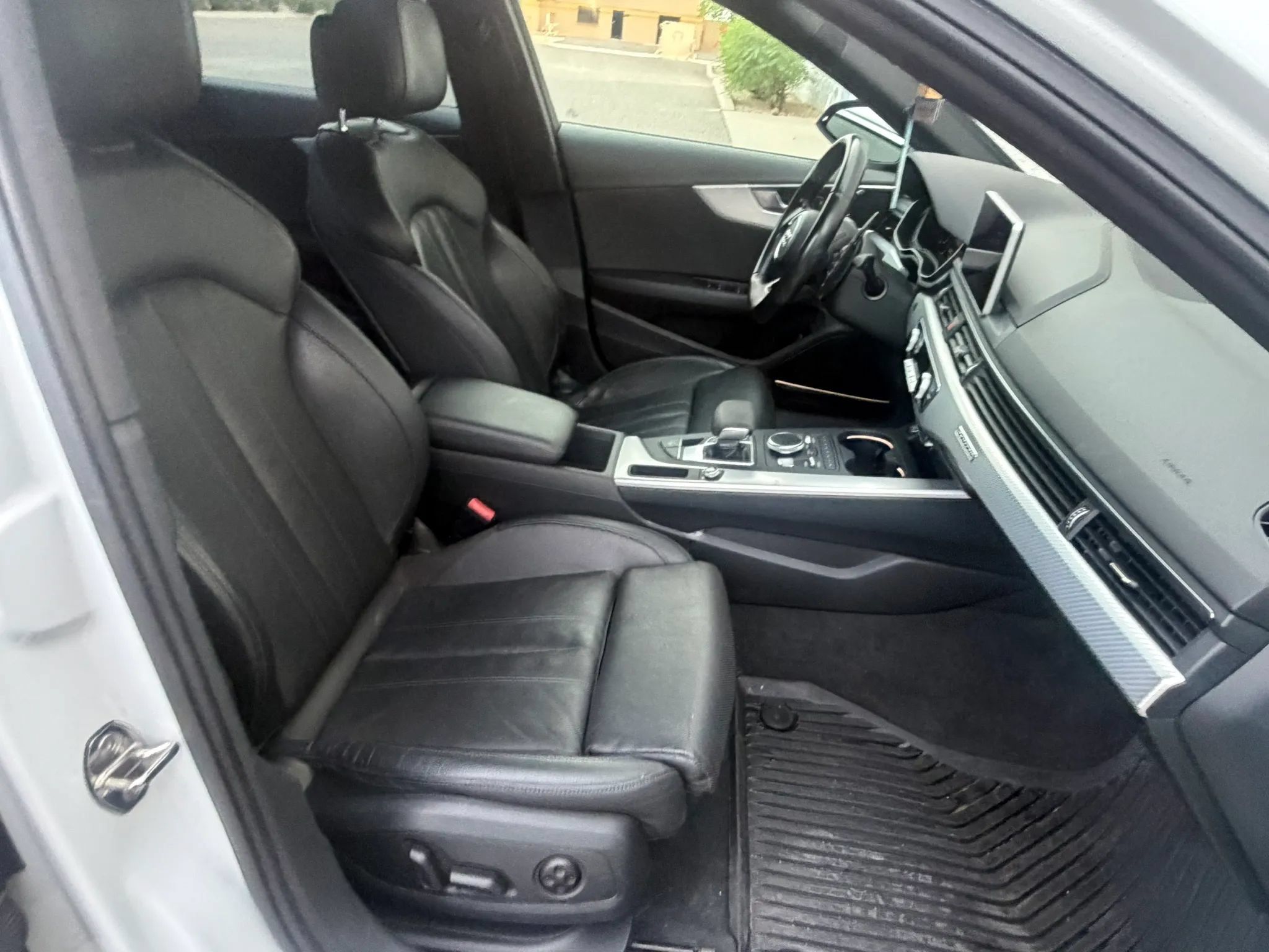 Used 2017 Audi A4 2.0T Premium Plus w/ Premium Plus Package AWD/4WD image 15