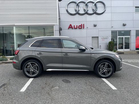 Certified 2023 Audi Q5 e Prestige w/ Prestige Package AWD/4WD image 3