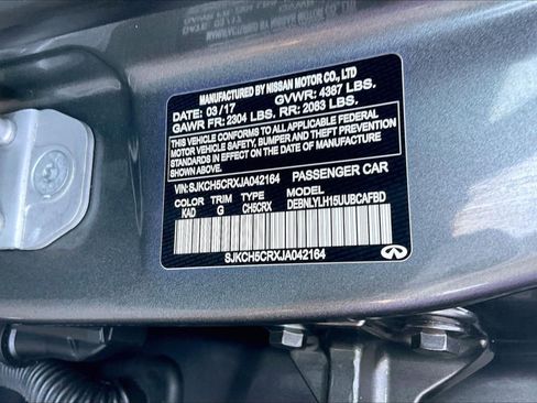 Used 2018 INFINITI QX30 Premium w/ Technology Package AWD/4WD image 18