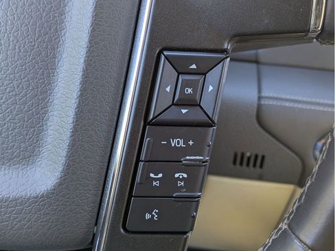 Used 2017 Lincoln Navigator Reserve image 17