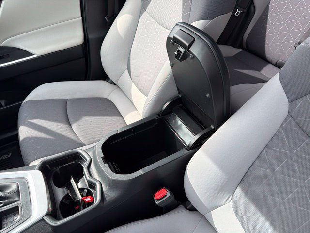 Used 2020 Toyota RAV4 XLE w/ Convenience Package AWD/4WD image 22