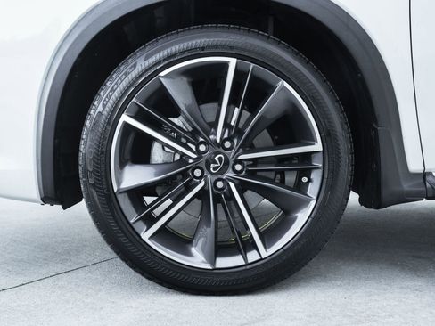 Certified 2023 INFINITI QX55 Essential image 29