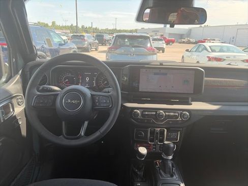 Used 2026 Jeep Gladiator Rubicon AWD/4WD image 14
