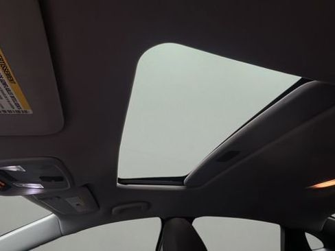 Used 2020 Chevrolet Malibu RS FWD image 19