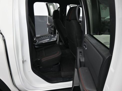 Used 2023 Nissan Frontier PRO-4X w/ Pro Convenience Package image 22