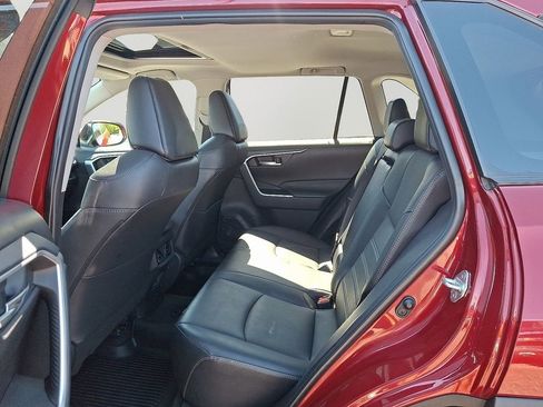 Used 2023 Toyota RAV4 XLE Premium AWD/4WD image 8