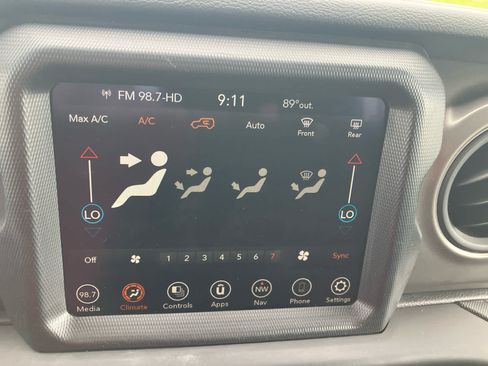 Used 2023 Jeep Wrangler Unlimited Sport AWD/4WD image 23