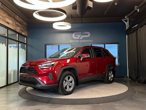 Used 2023 Toyota RAV4 XLE w/ Convenience Package AWD/4WD image 7
