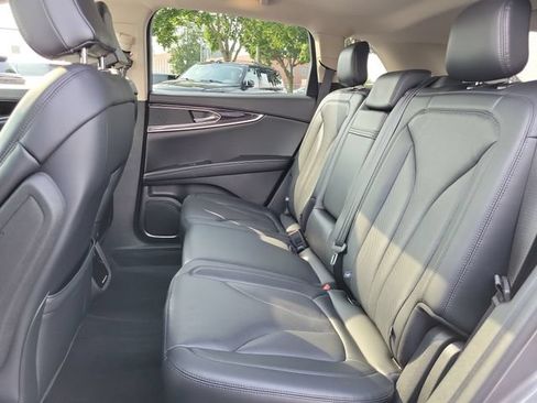 Used 2023 Lincoln Nautilus Reserve AWD/4WD image 24