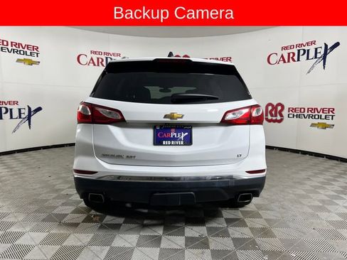 Used 2019 Chevrolet Equinox LT w/ Sun & Navigation Package image 8