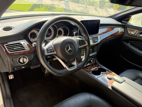 Used 2016 Mercedes-Benz CLS 400 image 11