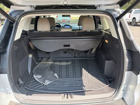 Used 2017 Ford Escape Titanium image 12