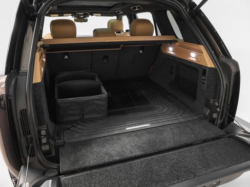 Used 2026 Land Rover Range Rover SE AWD/4WD image 18