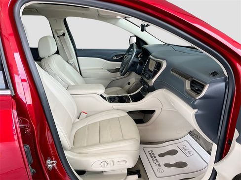 Used 2021 GMC Acadia Denali w/ Denali Technology Package image 31