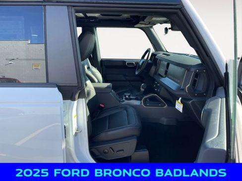 New 2025 Ford Bronco Badlands image 15