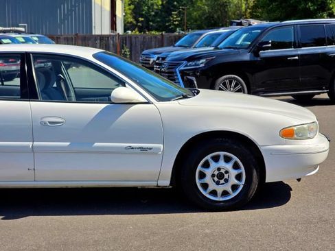 Used 2001 Buick Century Custom w/ Premium Pkg FWD image 14