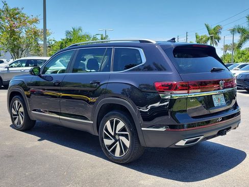 Used 2025 Volkswagen Atlas SEL AWD/4WD image 4
