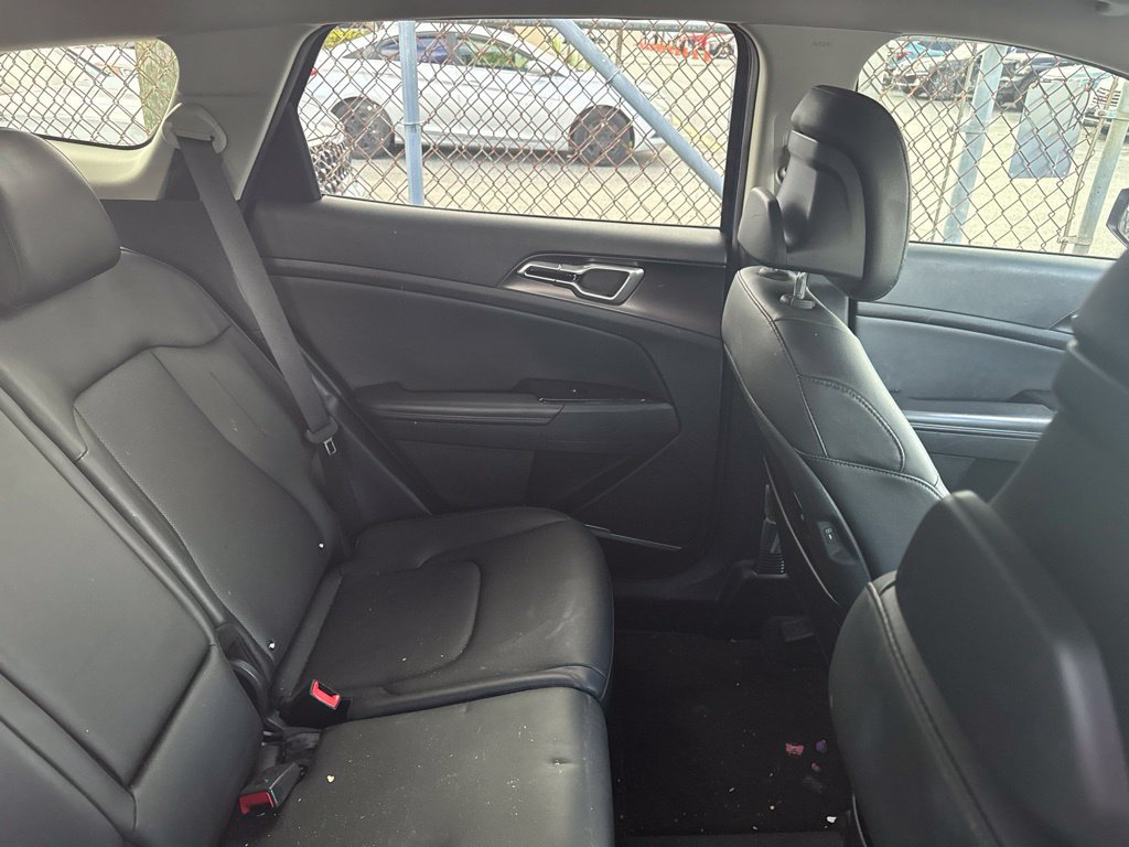 Used 2023 Kia Sportage EX FWD image 23