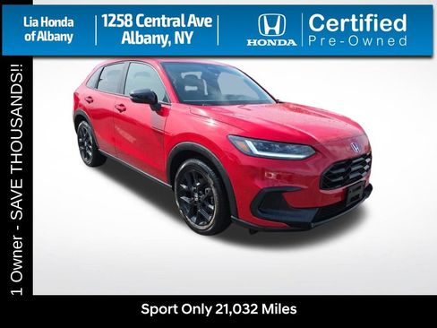 Used 2025 Honda HR-V Sport image 1