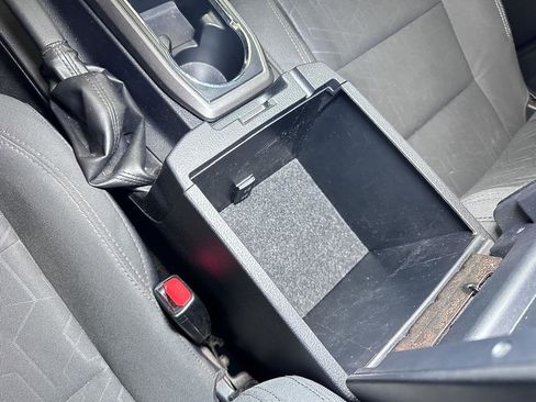 Used 2019 Toyota Tacoma TRD Off-Road image 40