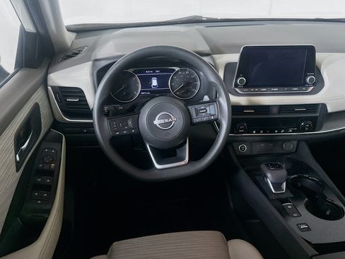 Used 2023 Nissan Rogue SV FWD image 17
