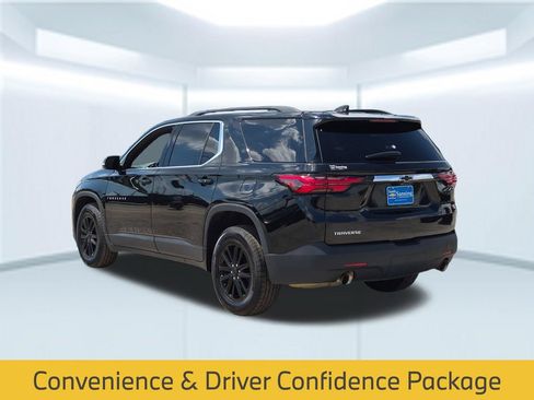 Used 2022 Chevrolet Traverse LT FWD image 4