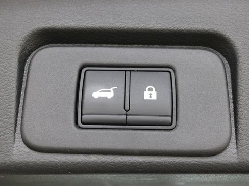 Used 2021 Nissan Rogue Platinum FWD image 33