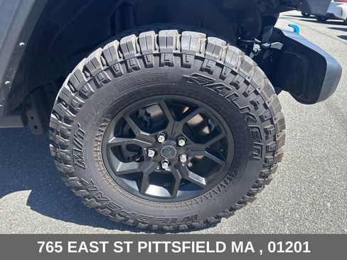 Used 2024 Jeep Wrangler Unlimited AWD/4WD image 29
