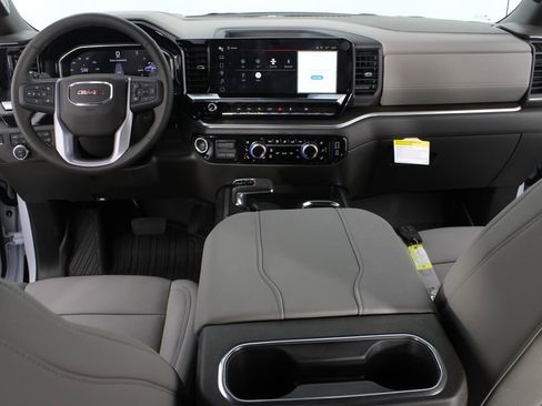New 2026 GMC Sierra 1500 SLT w/ SLT Premium Plus Package AWD/4WD image 10