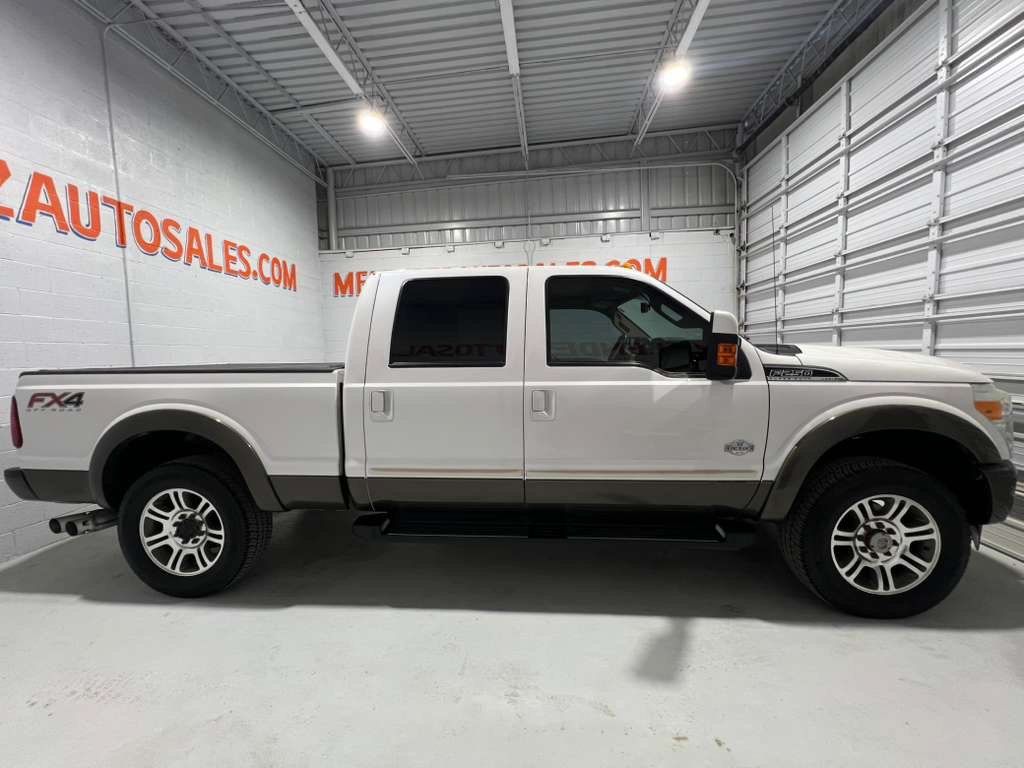 Used 2016 Ford F250 King Ranch w/ FX4 Off-Road Package AWD/4WD image 7