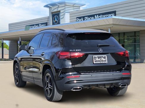 Certified 2025 Mercedes-Benz GLA 250 image 4