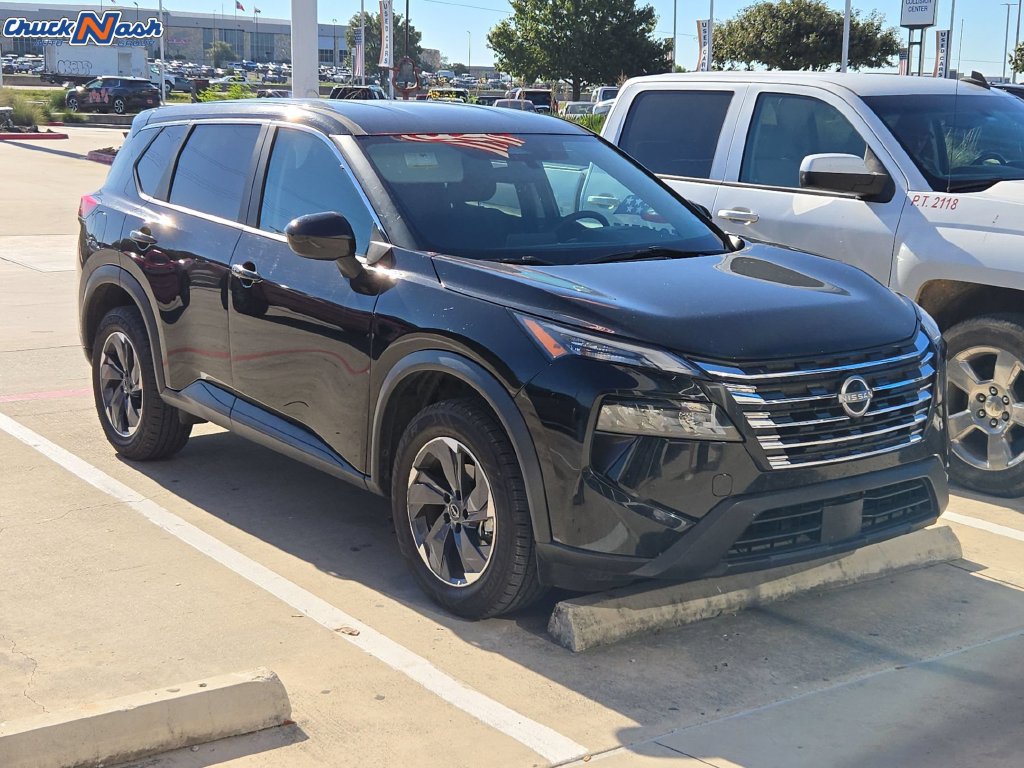 Used 2024 Nissan Rogue SV FWD image 1