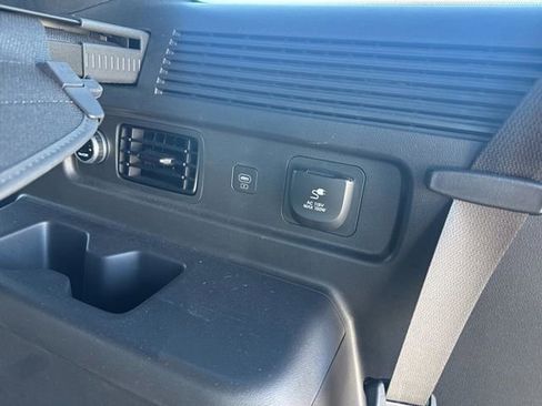 Used 2024 Hyundai Santa Fe Calligraphy image 13