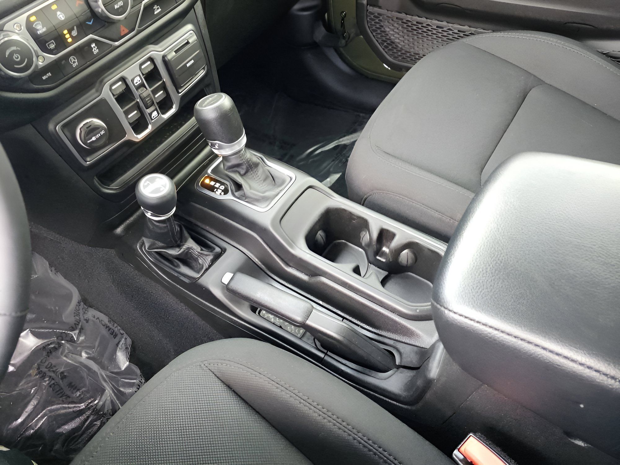 Used 2023 Jeep Gladiator Sport AWD/4WD image 32