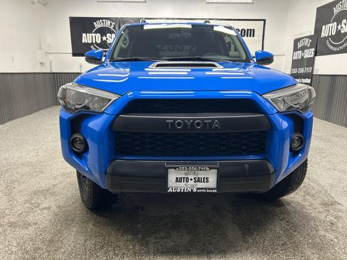Used 2019 Toyota 4Runner TRD Pro AWD/4WD image 2
