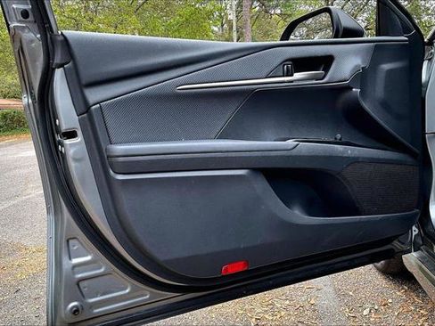 Certified 2025 Toyota Camry SE w/ Convenience Package image 17