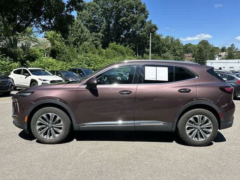 Used 2024 Buick Envision Preferred AWD/4WD image 2