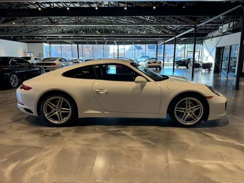 Used 2017 Porsche 911 Carrera image 6