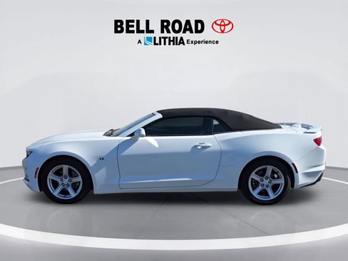 Used 2023 Chevrolet Camaro LT RWD image 5