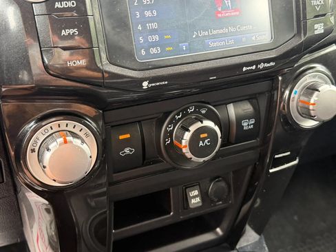 Used 2017 Toyota 4Runner TRD Off-Road AWD/4WD image 33