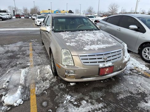 Used 2006 Cadillac STS w/ Preferred Equipment Group image 3