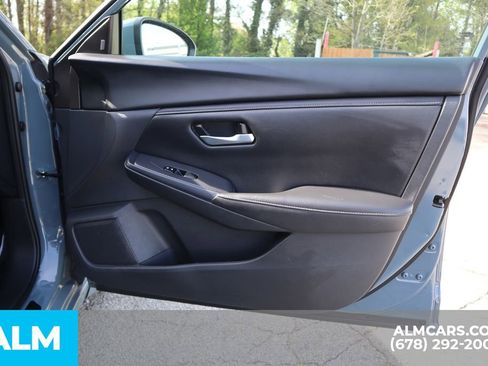 Used 2024 Nissan Sentra SV image 24